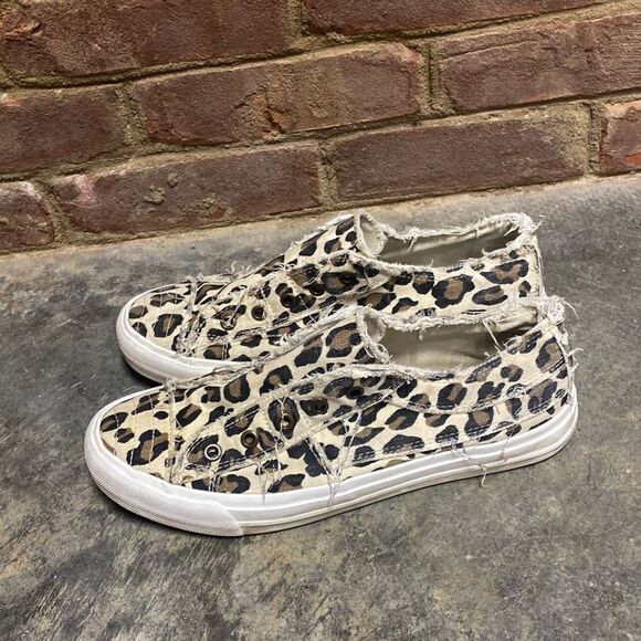 Yoki Leopard Slip-On Sneaker Size 10 - Picture 4 of 9